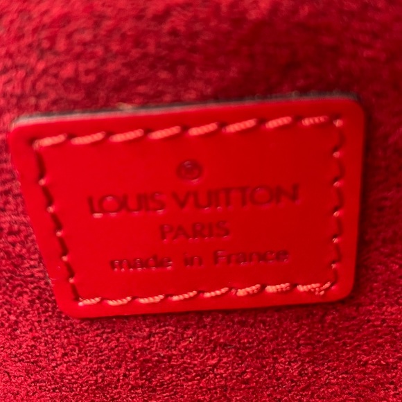 (MT68) Authentic Louis Vuitton 45 Epi Solferino w/Soufflot Pochette - Picture 11 of 16